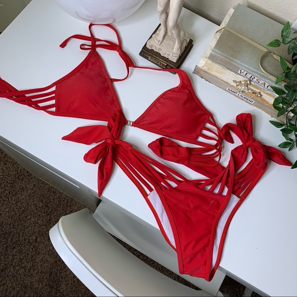 Cut out triangle bikini - Picture 3 of 3